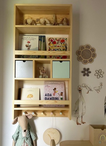 półka biblioteczka regał wisząca dla dzieci Bambooko