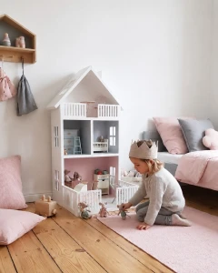 Drewniany domek dla lalek duży z tarasem – handmade, różne kolory